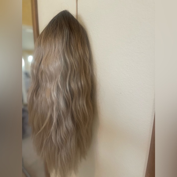 Chelsey Smith Wig CSC London Blonde Wig - Picture 4 of 9